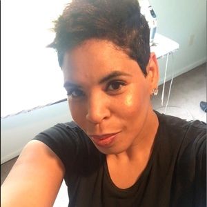 Meet your Posher, Lori